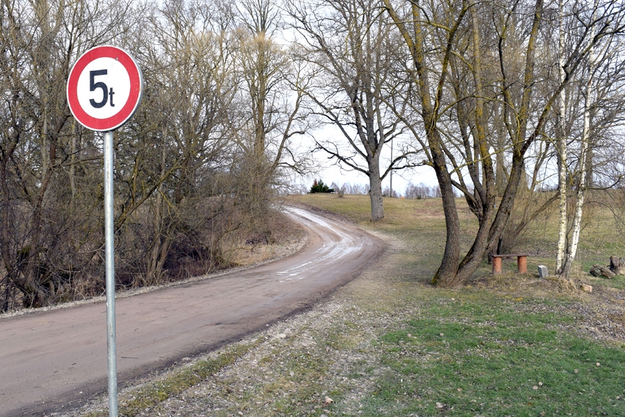 Zīmes «sargā» ceļus