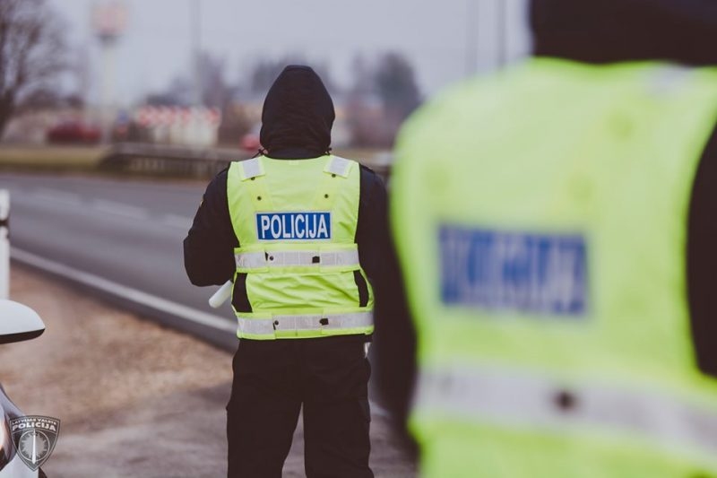 Personas no četrām mājsaimniecībām Bauskas novadā braukušas vienā mašīnā