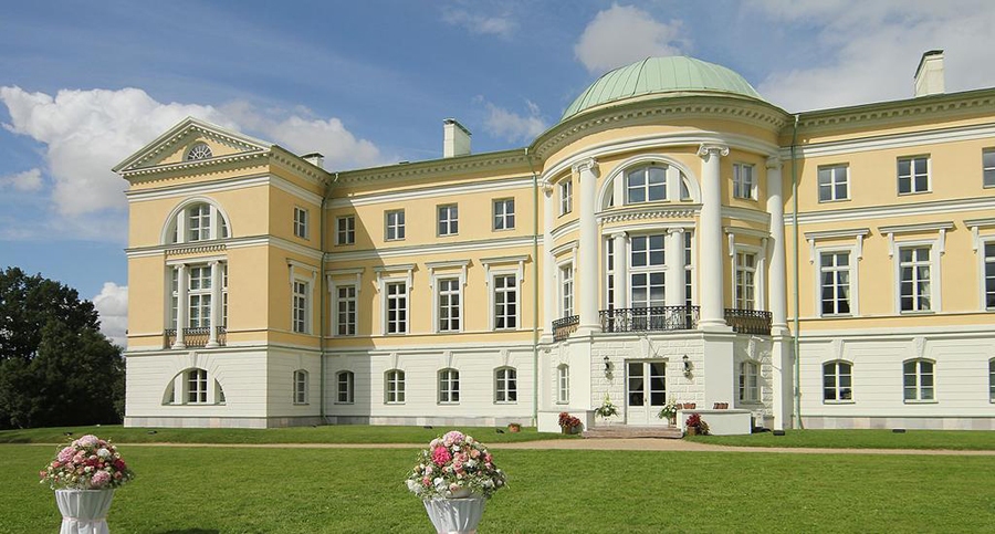 Nomnieka ieguldījums Mežotnes pils attīstībā nav konstatēts