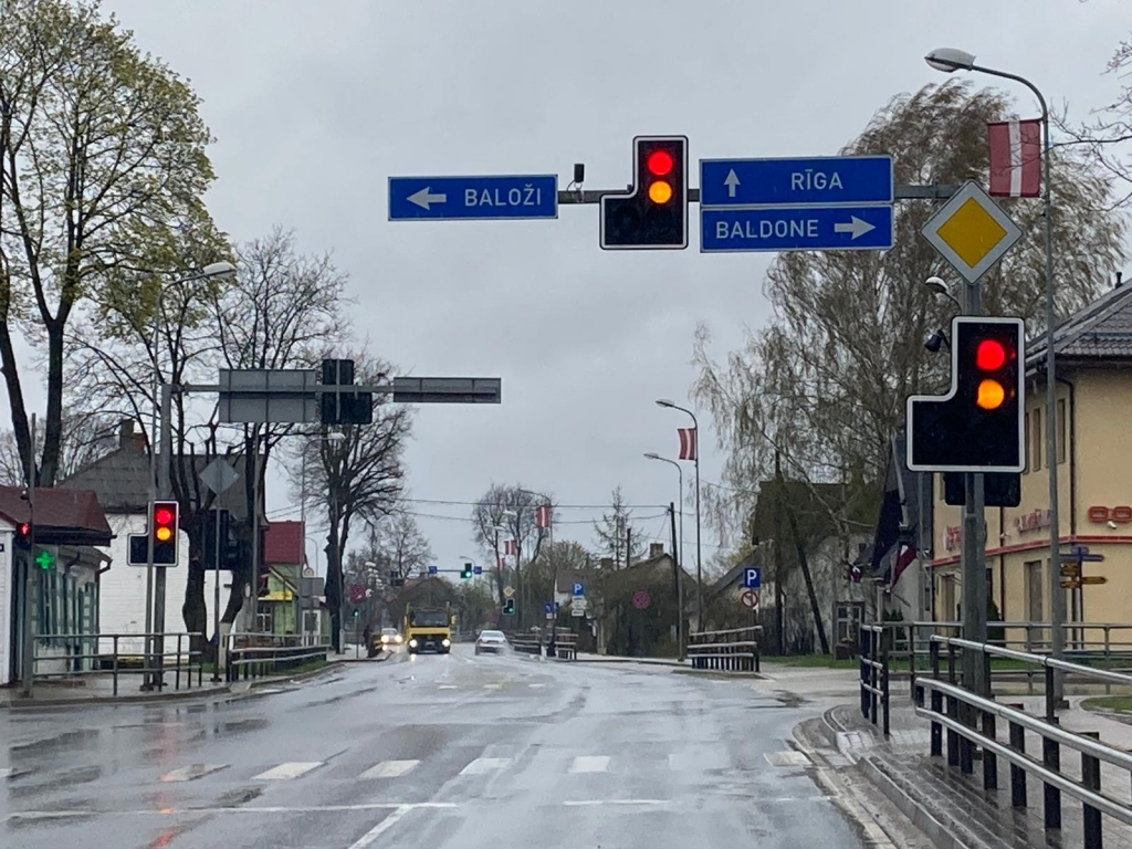 Iecavā sāk remontēt galveno ielu; autovadītājus aicina izvēlēties alternatīvus maršrutus