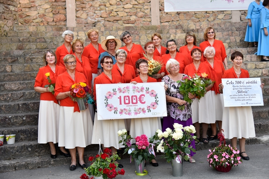 Bauskas senioru deju kopa «Vēlreiz» atzīmē desmit gadu jubileju