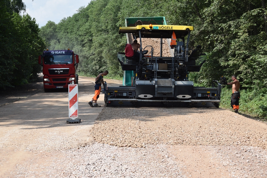 Labo ceļu uz Jaunsauli un Skaistkalni