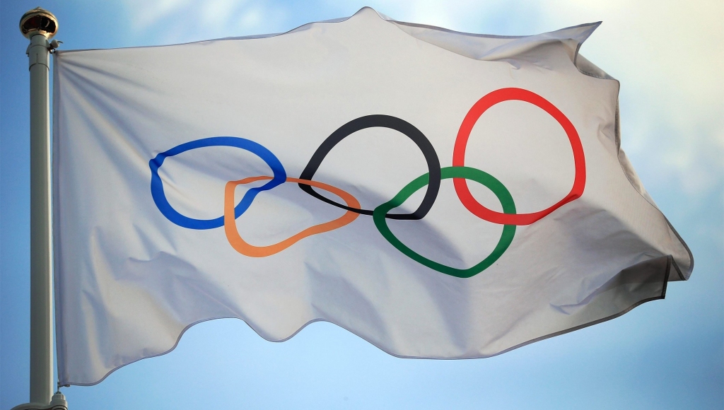 Nododot olimpisko karogu Parīzei, svinīgi noslēgtas 32.Vasaras olimpiskās spēles