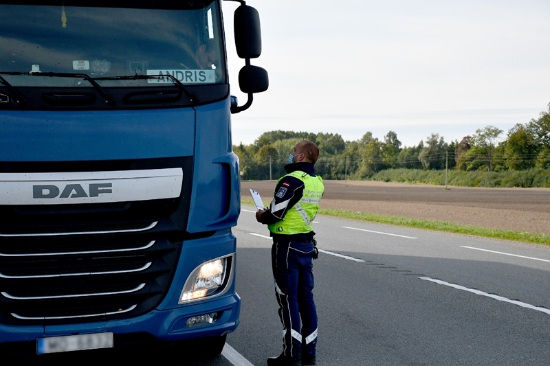 «Roadpol» Drošības dienu laikā Bauskas iecirkņa policisti fiksējuši daudzus pārkāpumus; ir viens bojāgājušais