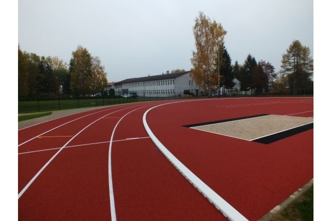 Rudens apļu skrējienos Iecavas stadionā pirmajā posmā pieveikti 392 apļi