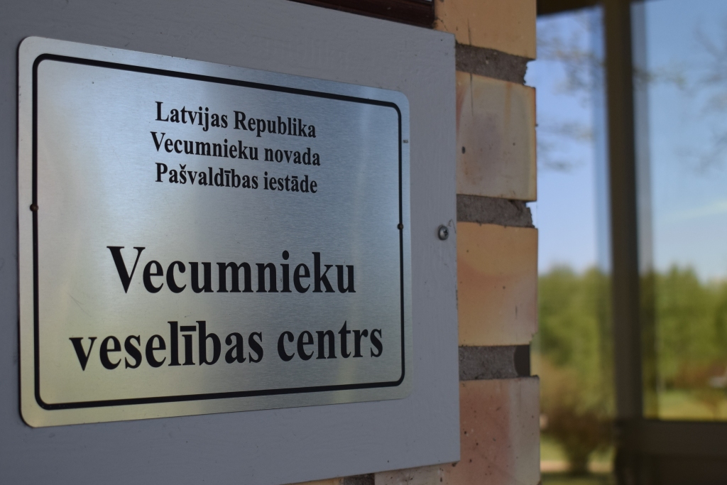 Vecumnieku veselības centrā turpina nodrošināt ambulatoros pakalpojumus; izbraukuma vakcinācija šonedēļ būs Bārbelē, Skaistkalnē, Kurmenē, Vallē, Misā un Stelpē