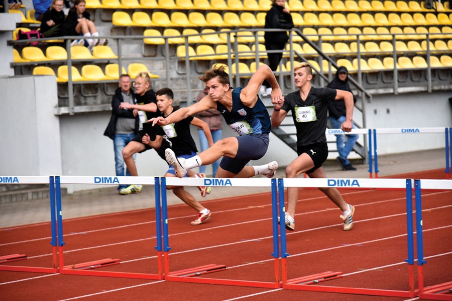 Jaunajā Bauskas sporta hallē notiek pirmais sporta laureātu sarīkojums